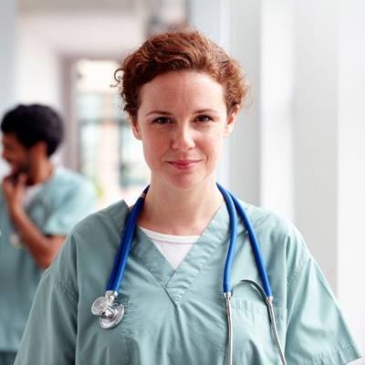 Zorgprofessional aan het werk